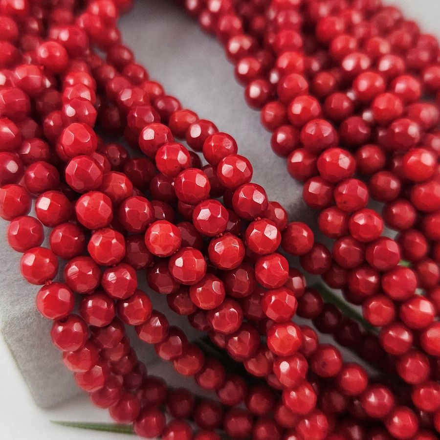 Нить 19 см Коралл натуральный тонированный ок. 4.2 мм, граненые бусины, красный (9519-4) купить в Воронеже | Заказать в интернет-магазине Viva Beads
