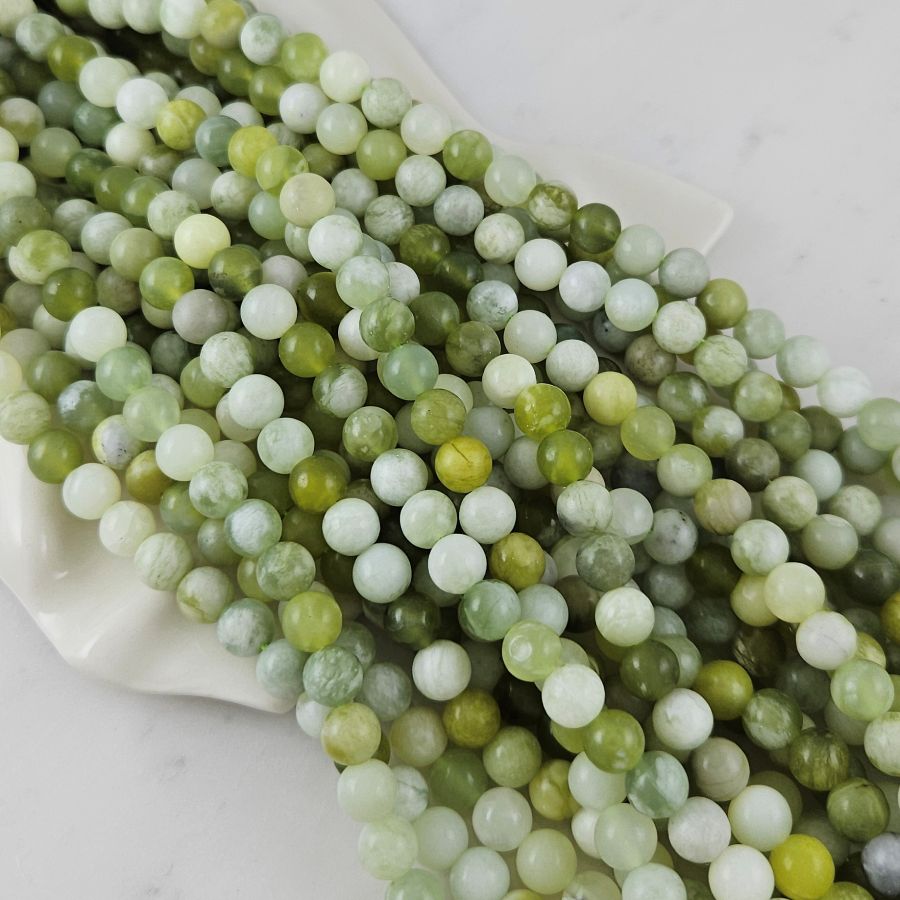 Нить 36 см Нефрит ок. 8 мм бусины гладкий шар (10120-8) для бижутерии купить с доставкой по России | Интернет‑магазин Viva Beads
