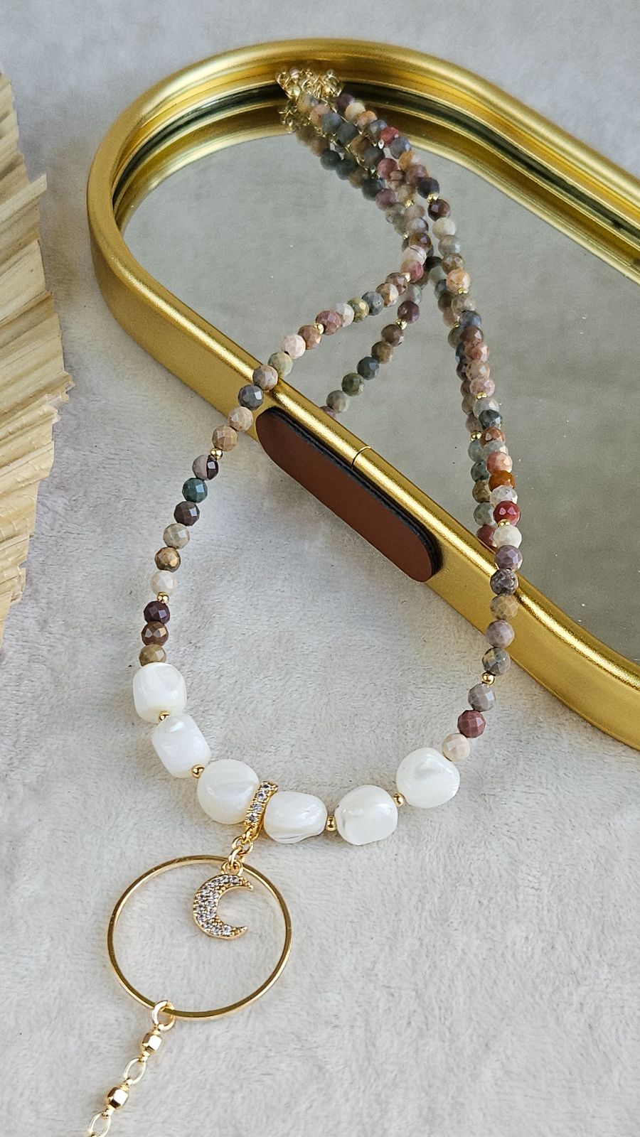 Колье-галстук из яшмы и перламутра с подвеской Месяц (НАБОР-83)