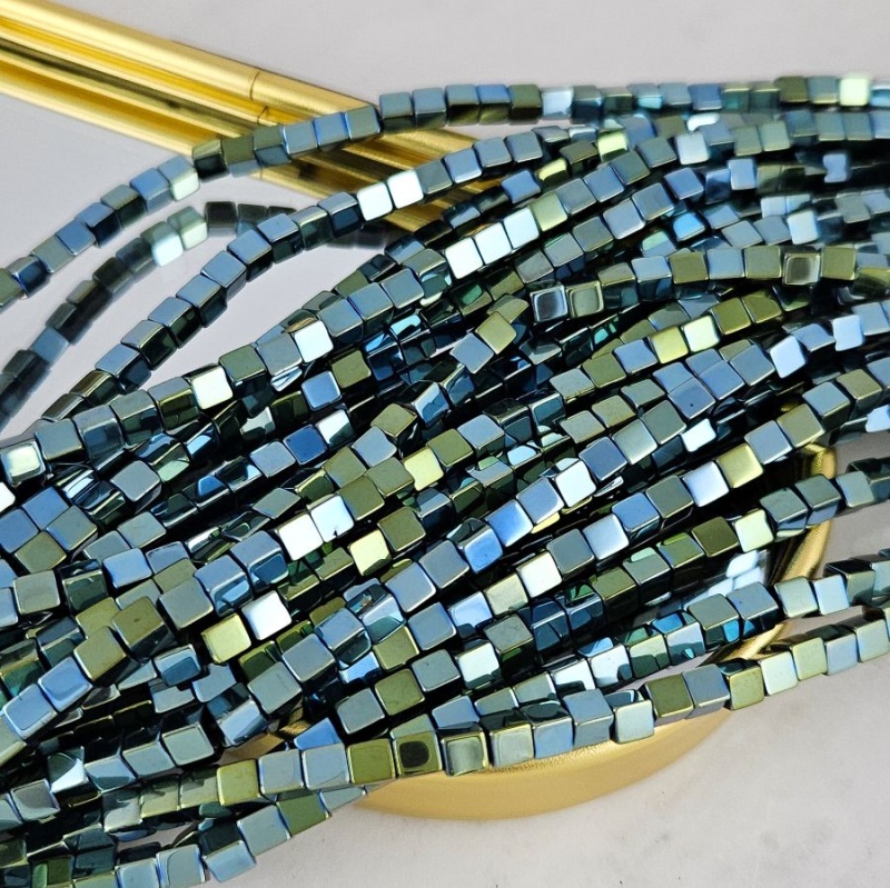 Нить 40 см Гематит, гематин 4 мм куб, цвет зеленый с переливами (7977-ЗЕЛ) для бижутерии купить с доставкой по России | Интернет‑магазин Viva Beads
