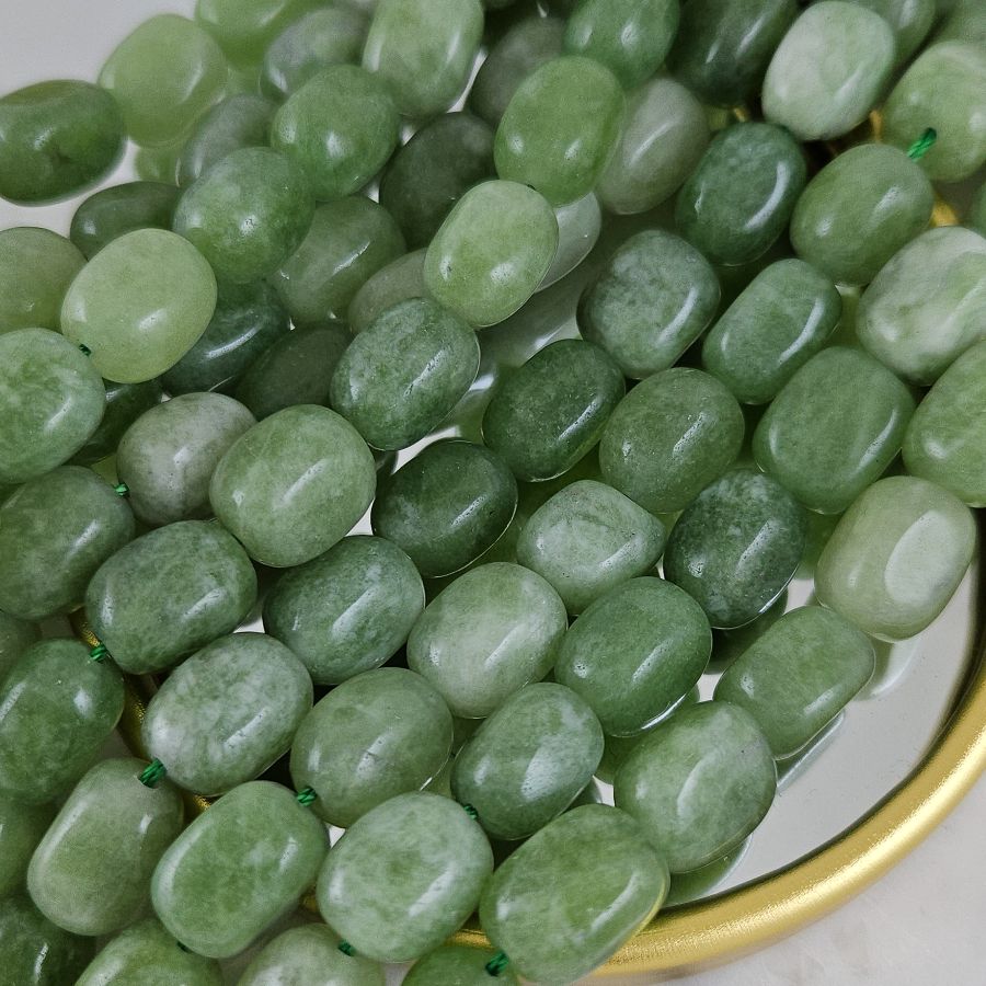 Нить 19 см Жадеит натуральный тонированный 8-10x12-14 мм фри форм, галтовка, зеленый (9842-ЗЕЛ) для бижутерии купить с доставкой по России | Интернет‑магазин Viva Beads
