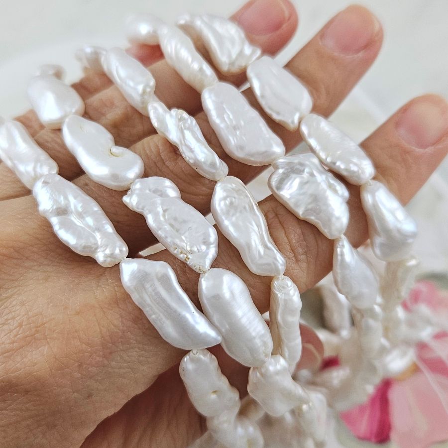 1 шт. Жемчуг Бива натуральный речной 7-10х13-20 мм,  белый А+ (7636)  купить с доставкой по России | Интернет-магазин Viva Beads