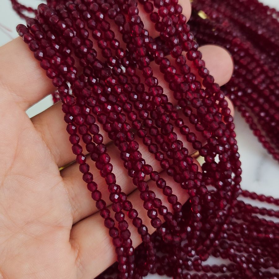 Нить 36 см Бусины стеклянные ок. 3 мм, граненый шар, темно-красный (8466-3-ТКРАС) купить с доставкой по России | Интернет-магазин Viva Beads