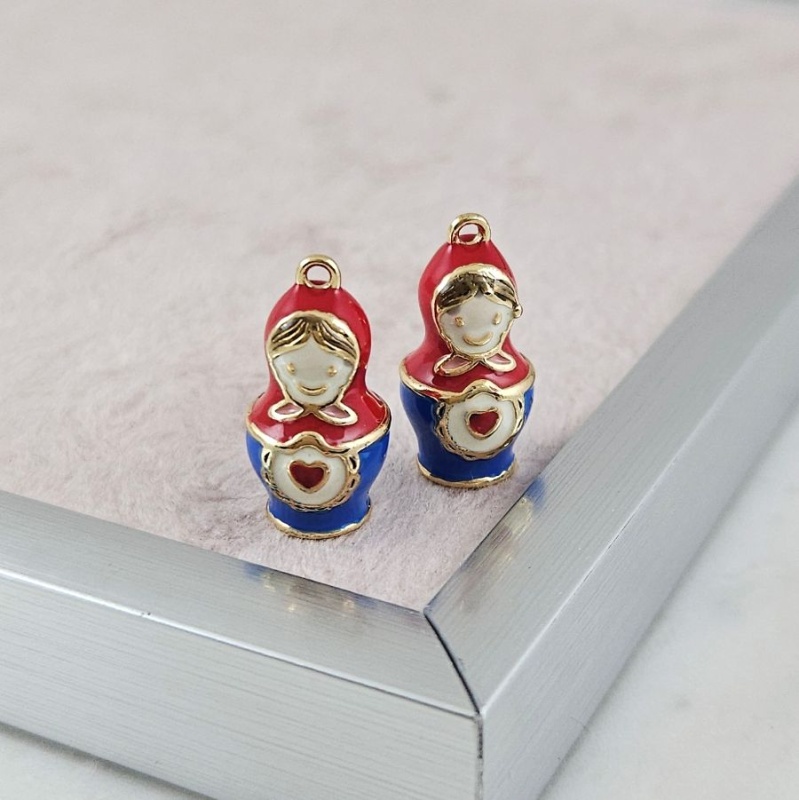 Подвеска Матрешка 20x10 мм с эмалью, позолота 14К (10176-З-ЭМ) купить с доставкой по России | Интернет-магазин Viva Beads