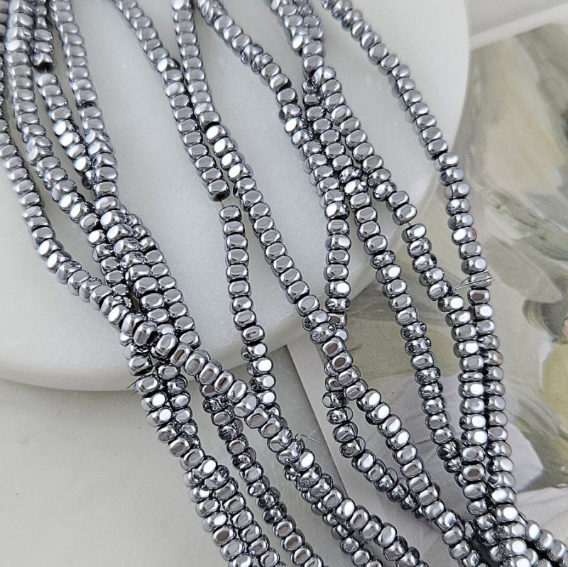 Нить 39 см Гематит, гематин ок. 3х3х2 мм квадратная бусина цвет платина (10157)	 для бижутерии купить с доставкой по России | Интернет‑магазин Viva Beads
