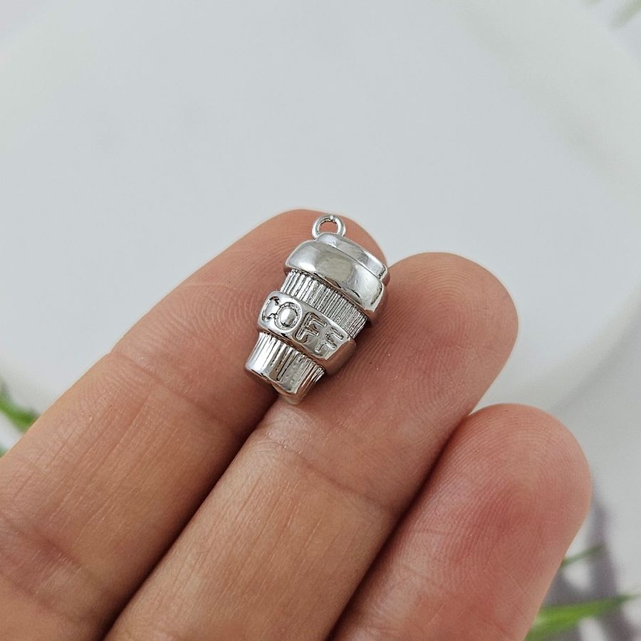 Подвеска Стакан термокружка 16.2x9.6 мм родиевое покрытие (9951-Р) Подвеска Стакан термокружка 16.2x9.6 мм родиевое покрытие (9951-Р)