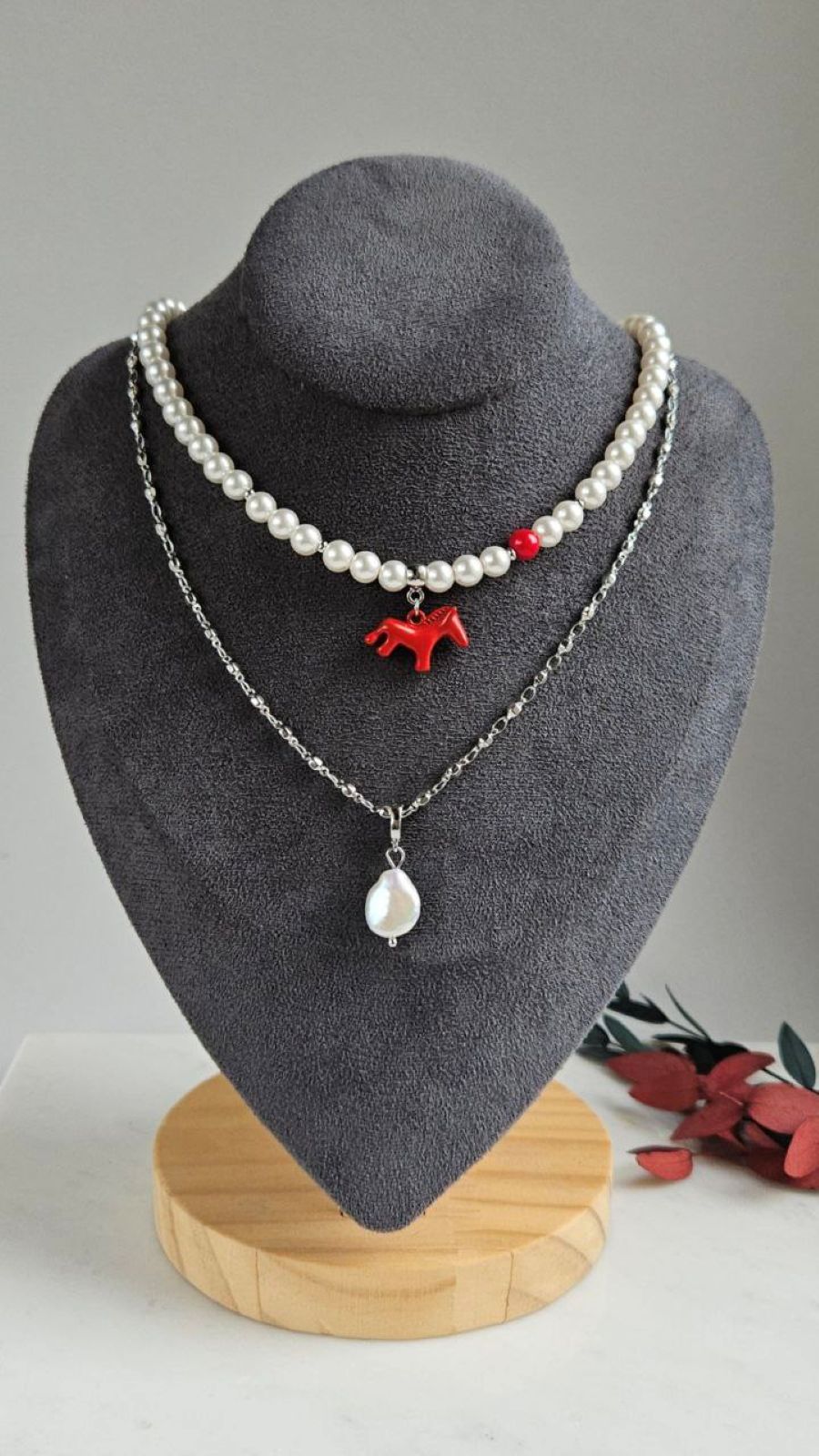 Алый путь — набор для создания стильного чокера с красной лошадкой (НАБОР-70) купить с доставкой по России | Интернет-магазин Viva Beads