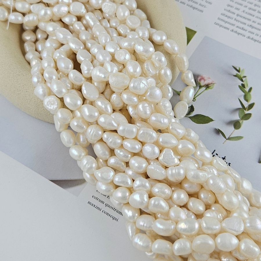 Нить 17 см Жемчуг натуральный 7-8 мм - толщина, барокко, белый А+ (3588/7-8) купить с доставкой по России | Интернет-магазин Viva Beads