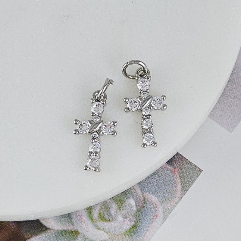 Подвеска Крест с фианитами 15.8x8.8 мм родиевое покрытие (9174-Р) купить с доставкой по России | Интернет-магазин Viva Beads