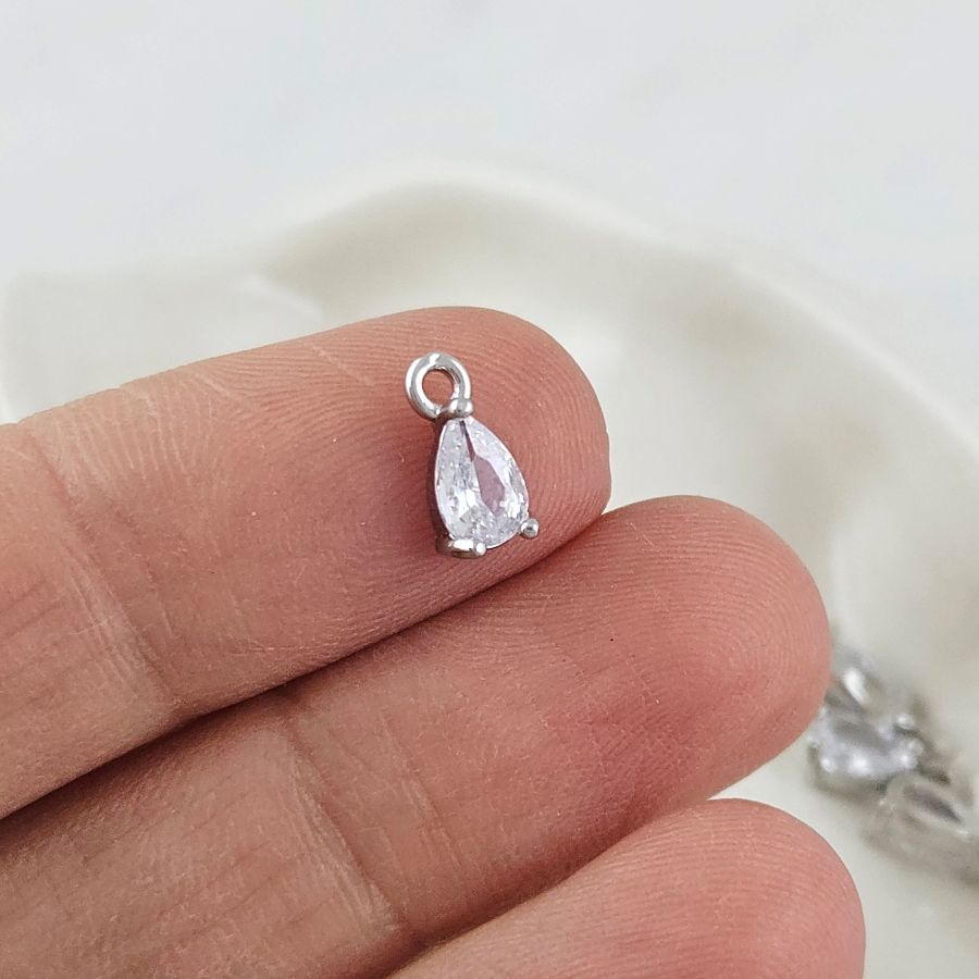 Подвеска Капля 9х4.4 мм с фианитом, родиевое покрытие (10132-Р) купить с доставкой по России | Интернет-магазин Viva Beads