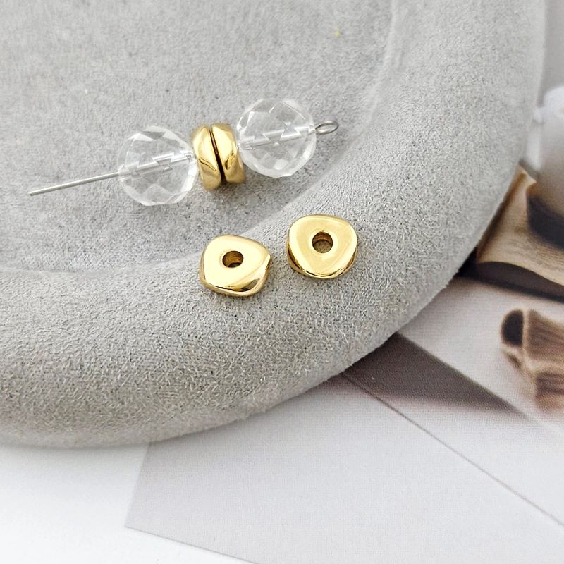 УЦЕНКА 1 шт. Бусина разделитель диск-треугольник 8х2.8 мм позолота 14К (9189-З-УЦ) купить в Воронеже | Заказать в интернет-магазине Viva Beads
