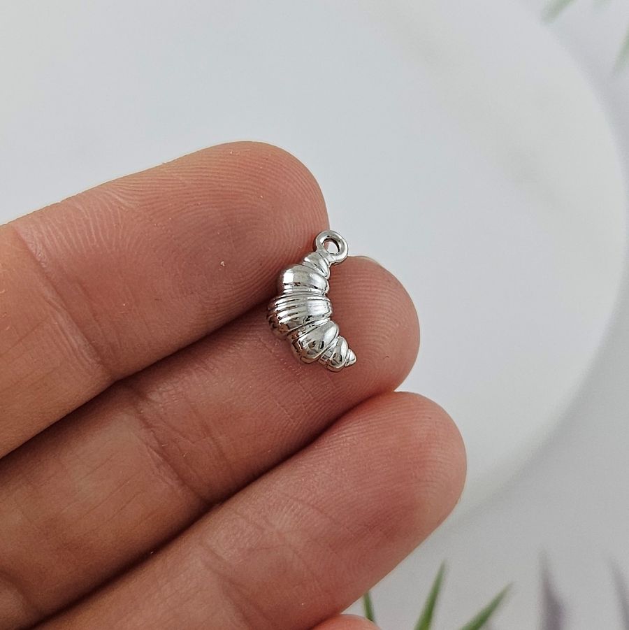 Круассан 12.6x7.3х4.6 мм, родиевое покрытие (9952-Р) Круассан 12.6x7.3х4.6 мм, родиевое покрытие (9952-Р)