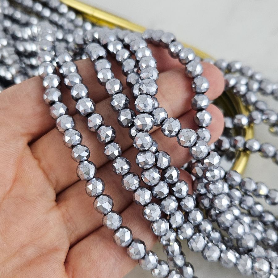 Нить 19 см Гематит, гематин 6 мм бусина ювелирной огранки, цвет платина (9028-6-П) для бижутерии купить с доставкой по России | Интернет‑магазин Viva Beads
