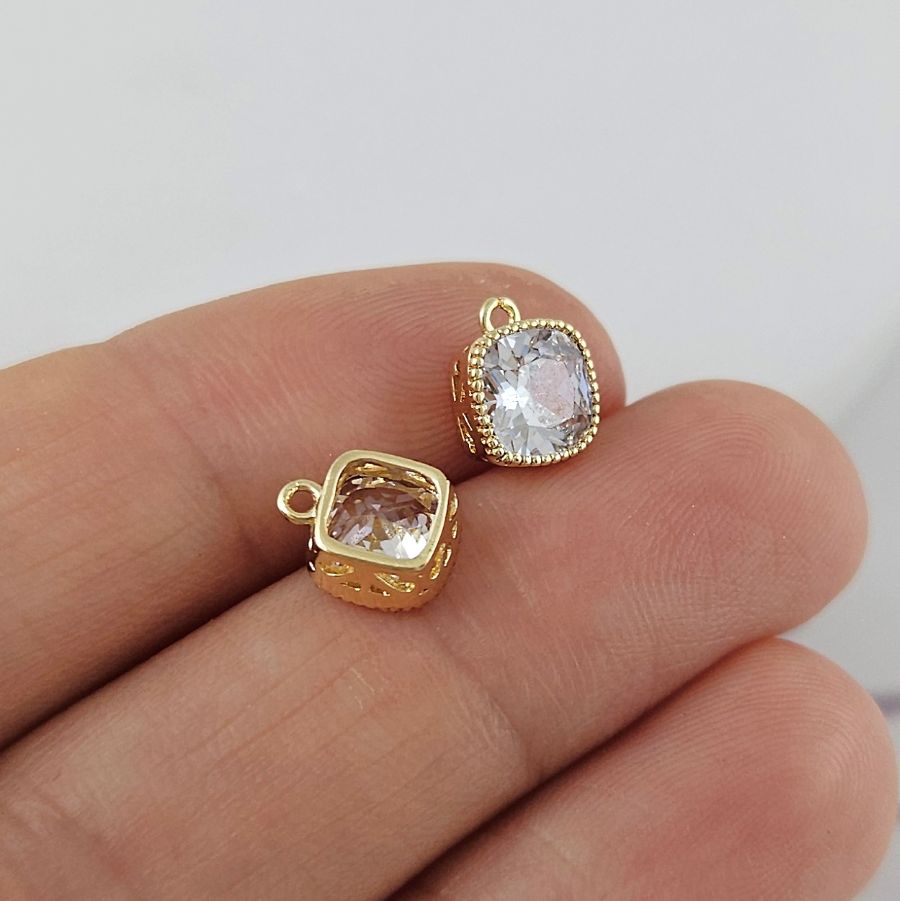 Подвеска с фианитом 8.3х7х4.1 мм прозрачный, позолота 14К (7313-7-БЗ)