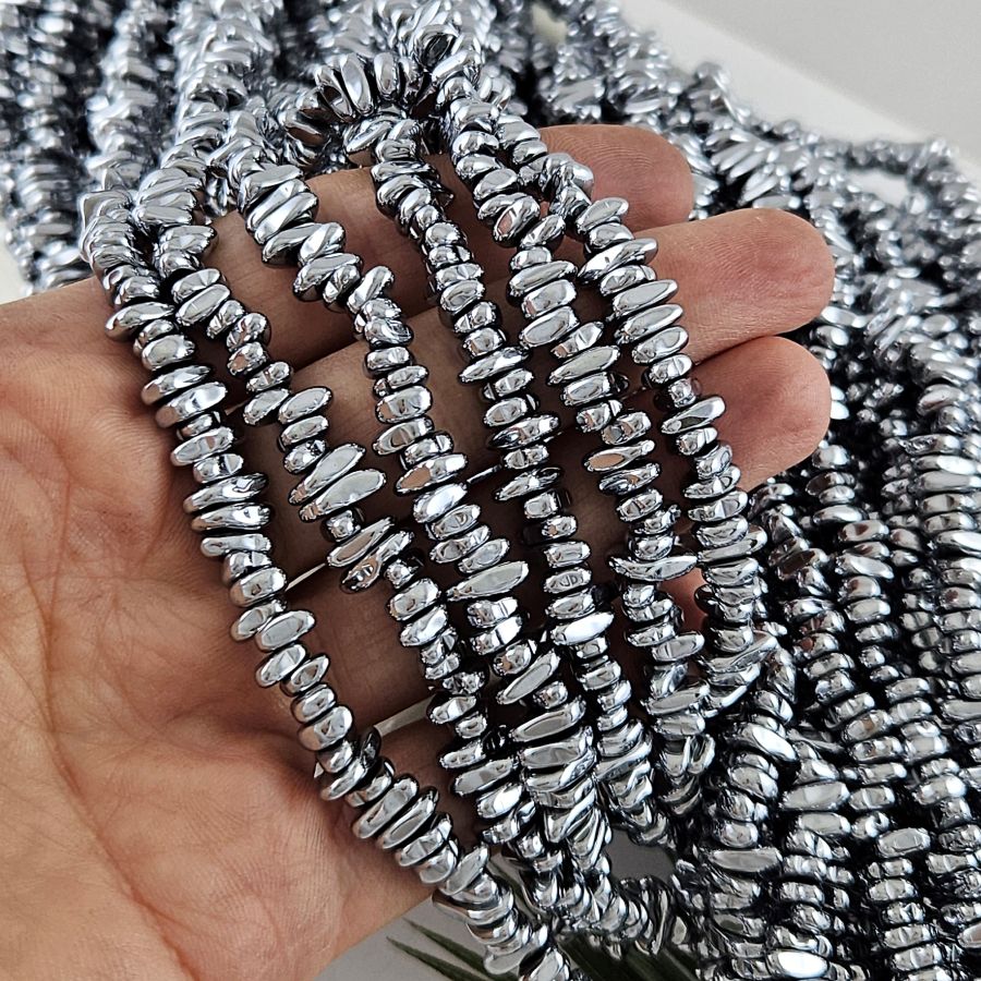 Нить 39 см Гематит, гематин фри форм 5-9x2.5-3 мм цвет платина (8992-П) для бижутерии купить с доставкой по России | Интернет‑магазин Viva Beads
