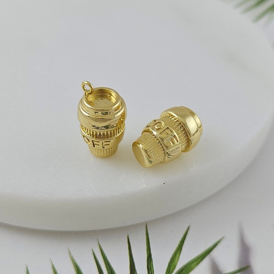 Подвеска Стакан термокружка 16.2x9.6 мм позолота 14К (9951-З) Подвеска Стакан термокружка 16.2x9.6 мм позолота 14К (9951-З)