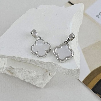 Подвеска кулон Клевер с перламутром 14х11.8 мм родиевое покрытие (7616-Р) купить с доставкой по России | Интернет-магазин Viva Beads