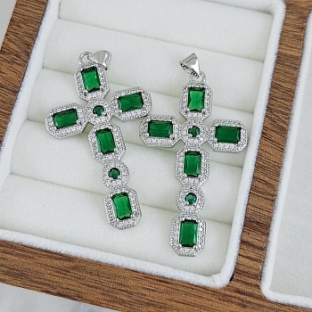 Подвеска Крест с фианитами 45.7х26.2 мм родиевое покрытие, изумрудный (9507-ИЗР) купить с доставкой по России | Интернет-магазин Viva Beads