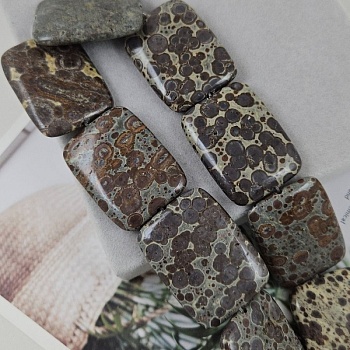 1 шт. Риолит / Леопардовая яшма / ок. 40х29.6х7.6-7.9 мм, крупные прямоугольные бусины (9984) для бижутерии купить с доставкой по России | Интернет‑магазин Viva Beads