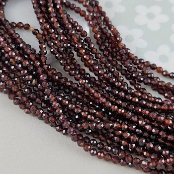 Нить 38 см Гранат натуральный 3-3.3 мм граненые бусины (5600) купить в Воронеже | Заказать в интернет-магазине Viva Beads
