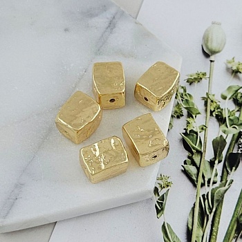 1 шт. Бусина металлическая форма кусочка камня ок. 13.1х10.3х10.3 мм в позолоте 14К (9769-З) купить в Воронеже | Заказать в интернет-магазине Viva Beads
 1 шт. Бусина металлическая форма кусочка камня ок. 13.1х10.3х10.3 мм в позолоте 14К (9769-З) купить в Воронеже | Заказать в интернет-магазине Viva Beads