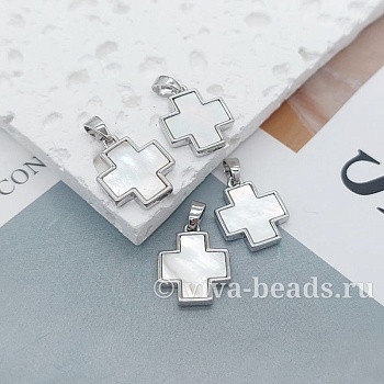 Подвеска Крест с перламутром 15.2х12.6 мм родиевое покр. (7235-Р)