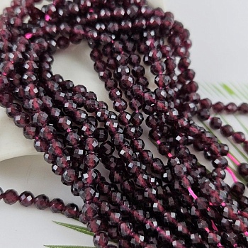 Нить 19 см Гранат натуральный ок. 4.2 мм, граненые бусины (6102-4) купить в Воронеже | Заказать в интернет-магазине Viva Beads
