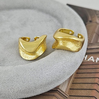 Кольцо Текстурное 17.2 размера с позолотой 18К (9393) Кольцо Текстурное 17.2 размера с позолотой 18К (9393)