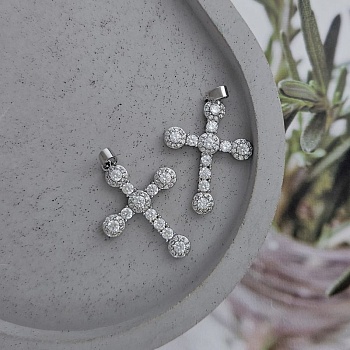 Подвеска Крест с фианитами 27.4x19.8 мм родиевое покрытие (8864-Р)