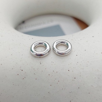 1 шт. Кольцо коннектор 9х2 мм родиевое покр. (7670-Р) купить в Воронеже | Заказать в интернет-магазине Viva Beads
 1 шт. Кольцо коннектор 9х2 мм родиевое покр. (7670-Р) купить в Воронеже | Заказать в интернет-магазине Viva Beads