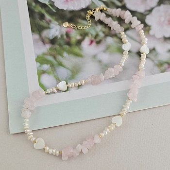 Нежность: набор материалов для создания чокера из розового кварца, жемчуга и перламутра (НАБОР-39)