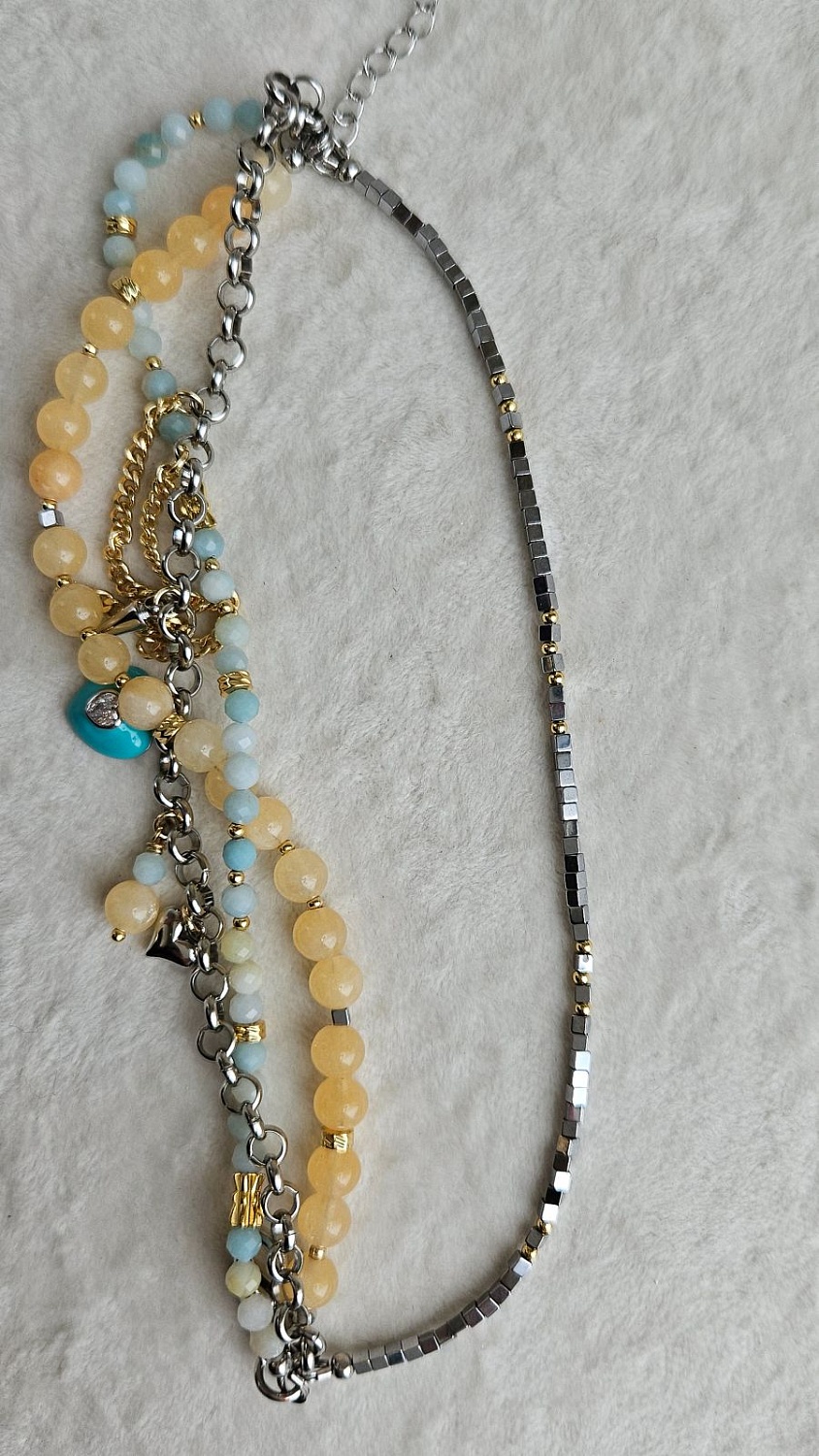 Как собрать многослойный браслет: техника, которая работает с любыми камнями