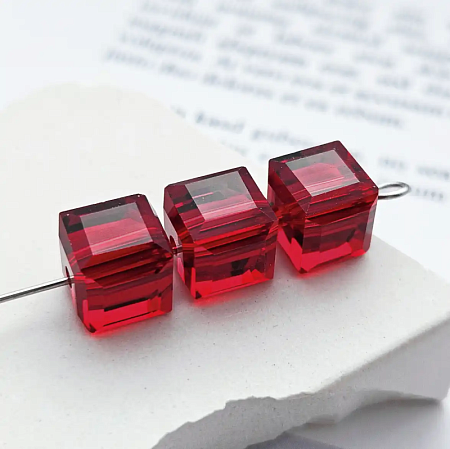 1 шт. Бусина куб ок. 8 мм красный хрустальное стекло (8642-К) купить в Воронеже  | Заказать в интернет-магазине Viva Beads
