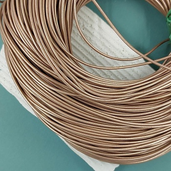 Шнур кожаный 1,5 мм ПЕРЛАМУТРОВЫЙ бежевый (2990-БЕЖ) купить | Заказать в интернет-магазине Viva Beads
