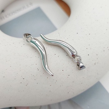 Подвеска Перчик 26.7x4.5 мм родиевое покр. (7667-Р) Подвеска Перчик 26.7x4.5 мм родиевое покр. (7667-Р)