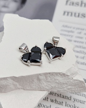 Подвеска Сердце 12 мм с фианитами, родиевое покр. (8338-ЧР) купить с доставкой по России | Интернет-магазин Viva Beads