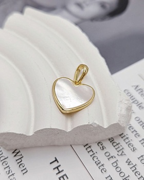 Подвеска Сердце с перламутром 13.8х15 мм позолота 14к (8384-З) купить с доставкой по России | Интернет-магазин Viva Beads