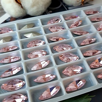 Кристалл Navette 15 х 7 мм хрустальное стекло Light Rose (4628) купить в #REGION_P# | Заказать в интернет-магазине Viva Beads
 Кристалл Navette 15 х 7 мм хрустальное стекло Light Rose (4628) купить в #REGION_P# | Заказать в интернет-магазине Viva Beads