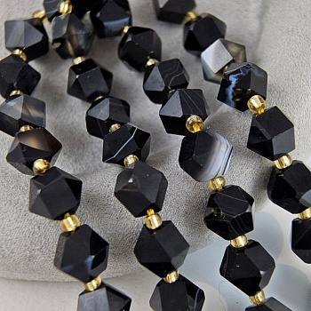 1 шт. Агат черный натуральный 9-10 мм бусина многогранник (6866-9) купить в Воронеже | Заказать в интернет-магазине Viva Beads
