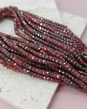 Нить 18 см Фианиты 3х2.2 мм бусины граненый рондель, бордовый (8141-БОРДО) купить в Воронеже | Заказать в интернет-магазине Viva Beads
 Нить 18 см Фианиты 3х2.2 мм бусины граненый рондель, бордовый (8141-БОРДО) купить в Воронеже | Заказать в интернет-магазине Viva Beads